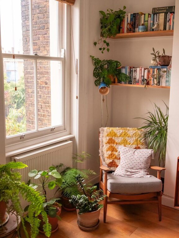 Tips for Creating a Cozy Reading Nook in Any Small Space
