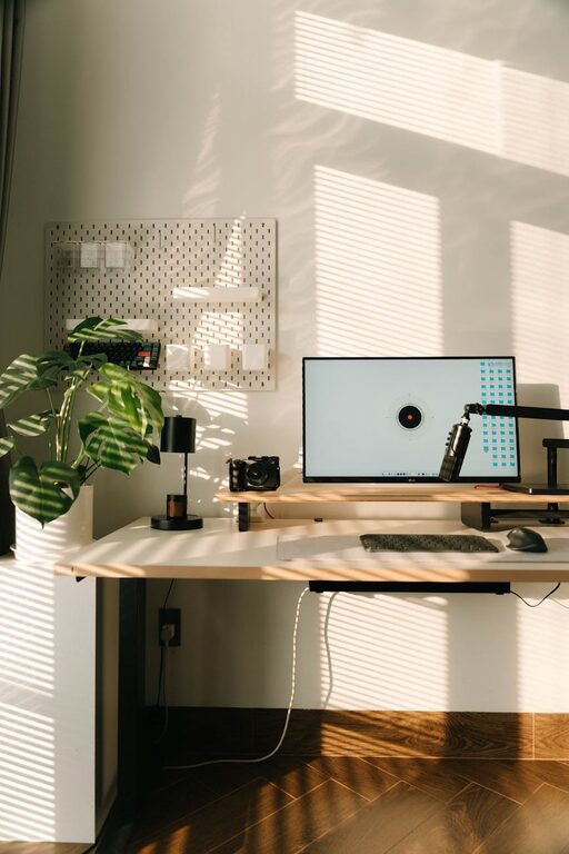Essential Tips for Creating a Relaxing Home Workspace